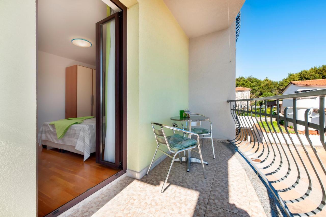 Villa Mara Rovinj Bagian luar foto