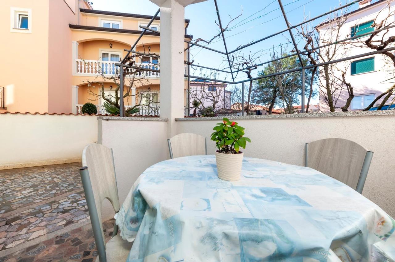 Villa Mara Rovinj Bagian luar foto